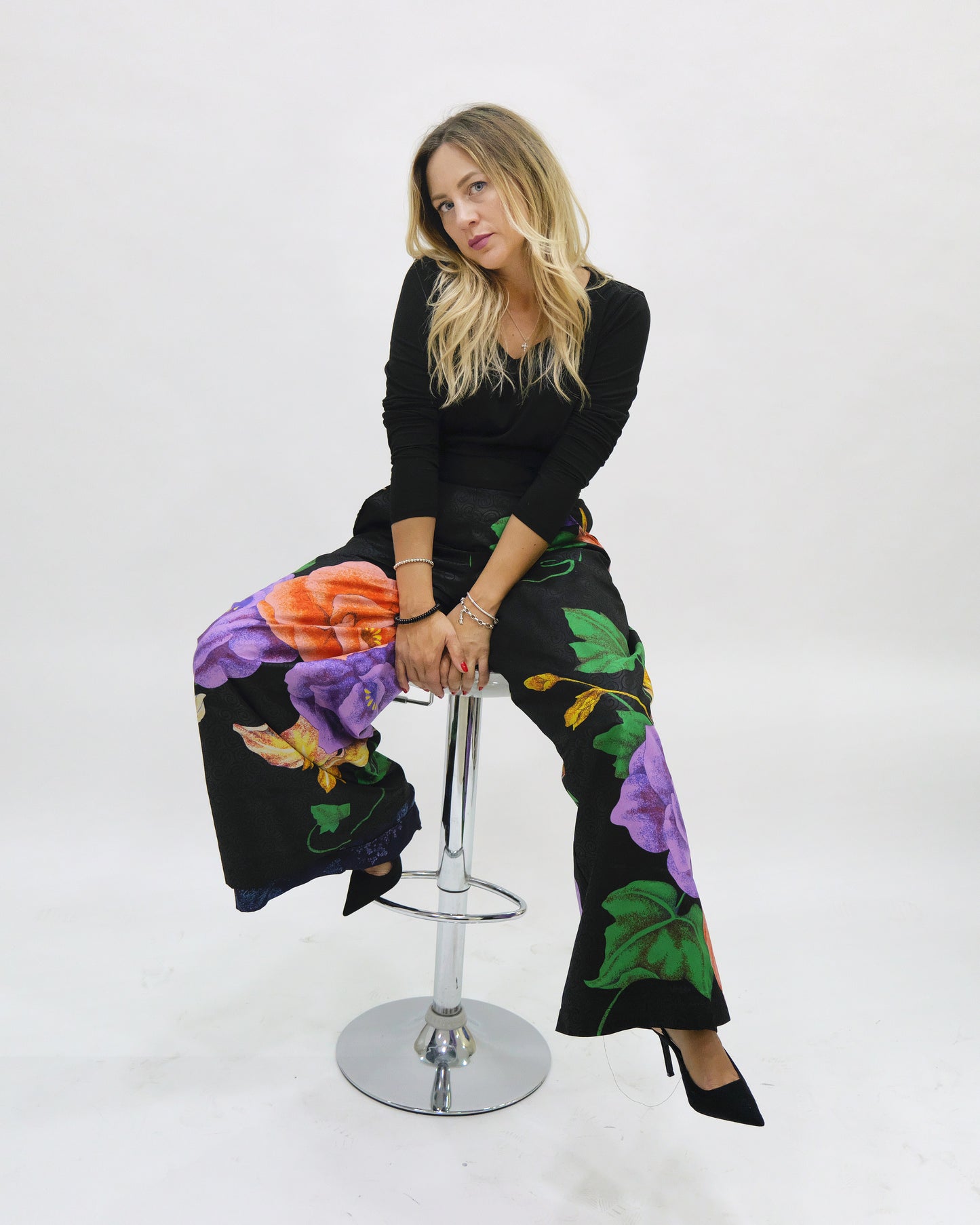 Pantalones palazzo con estampado de cera