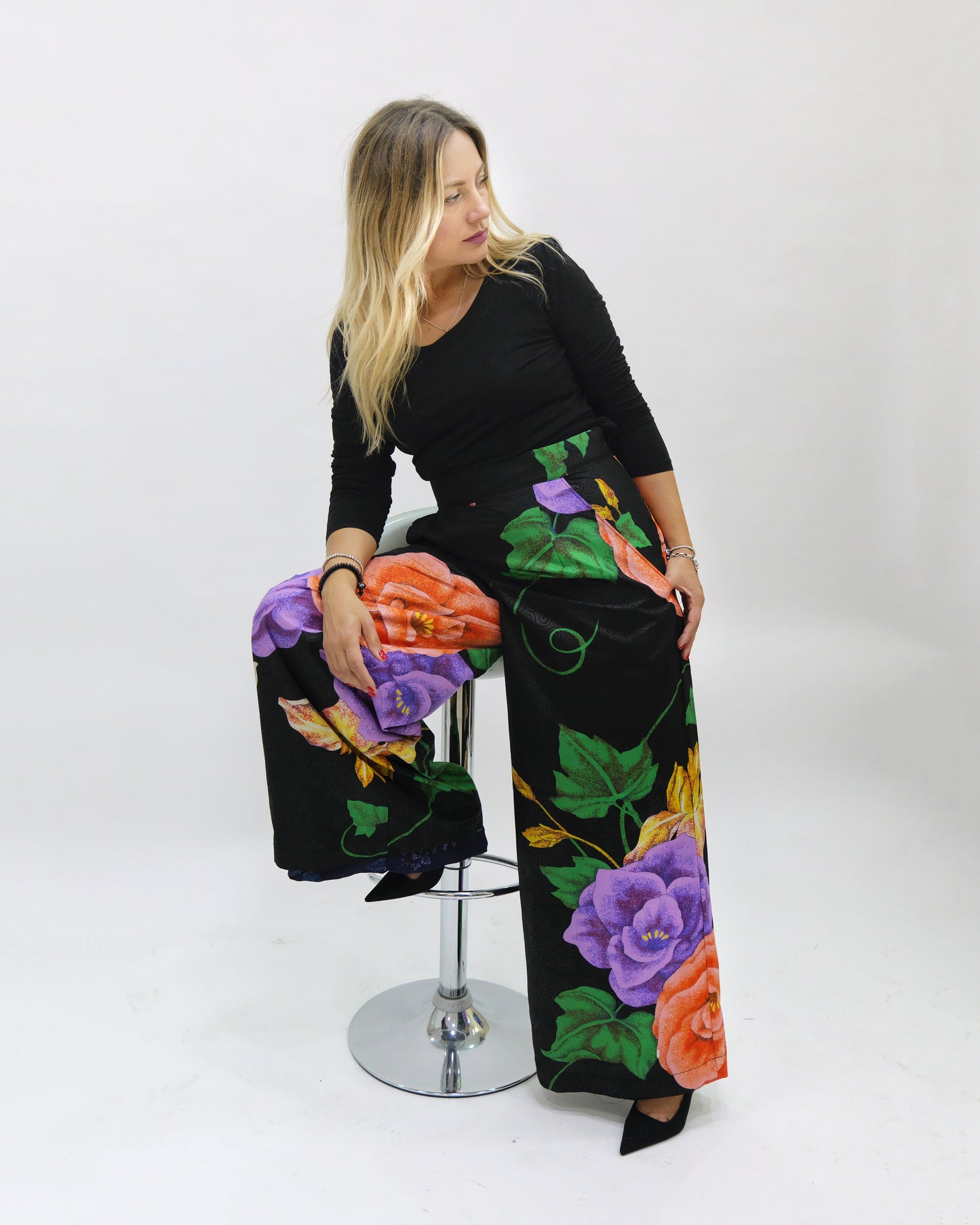 Pantalones palazzo con estampado de cera